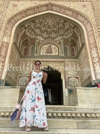 Indian Call Girl in Bristol Hotel, Gurgaon, Kajal Offers Satisfactory Escort Services Indian Call Girl in Bristol Hotel, Gurgaon, Kajal Offers Satisfactory Escort Services
